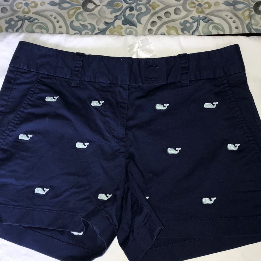 Vineyard Vines women’s shorts